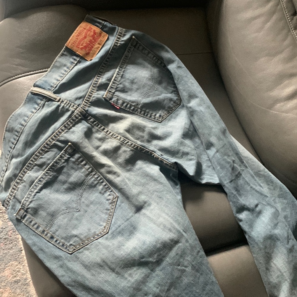 Levi’s blue jeans size 34/34